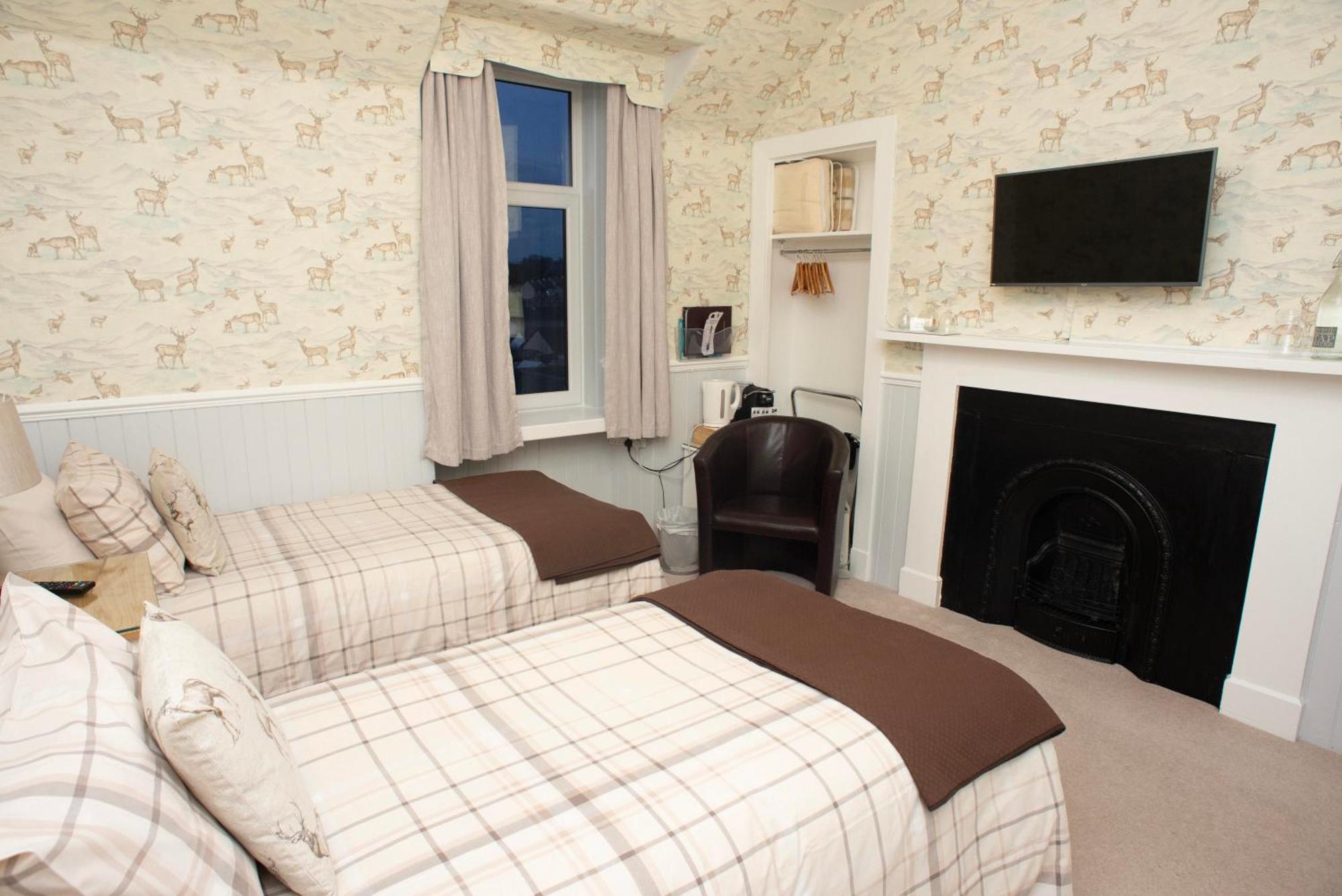 Dunvegan B&B Dufftown Bagian luar foto