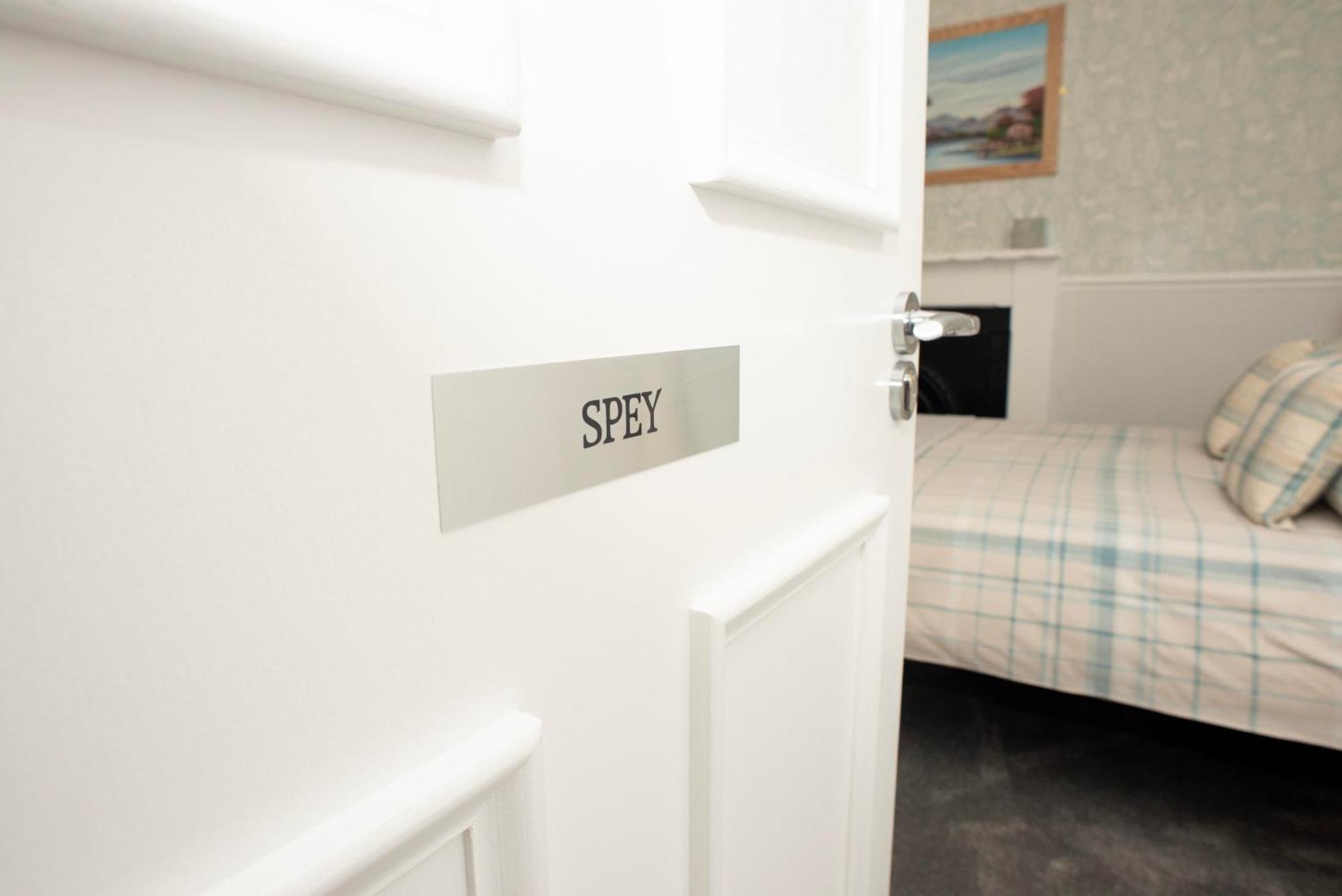 Dunvegan B&B Dufftown Bagian luar foto