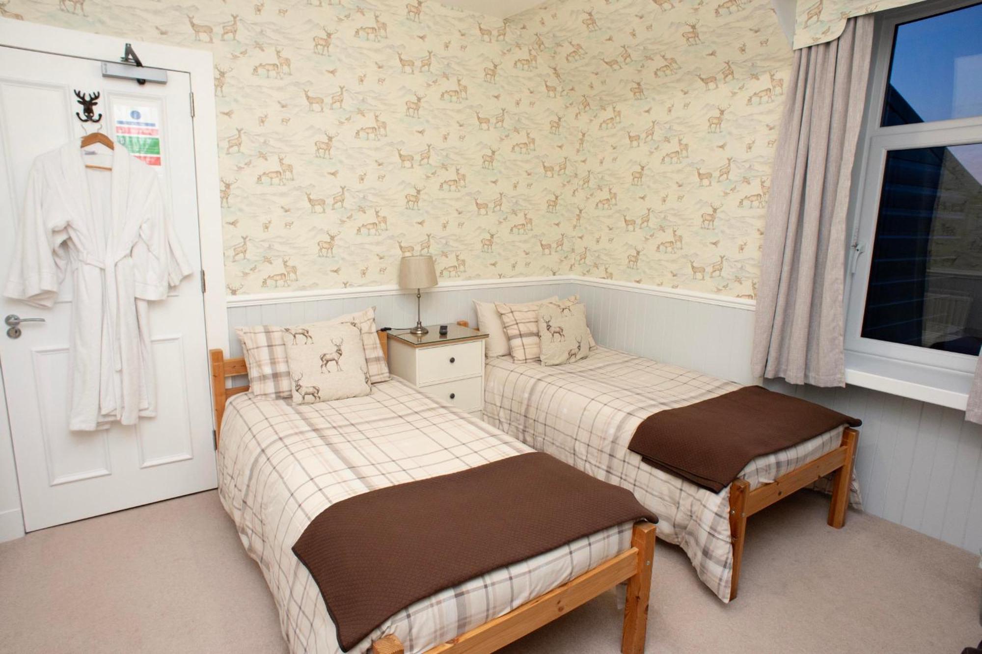 Dunvegan B&B Dufftown Bagian luar foto